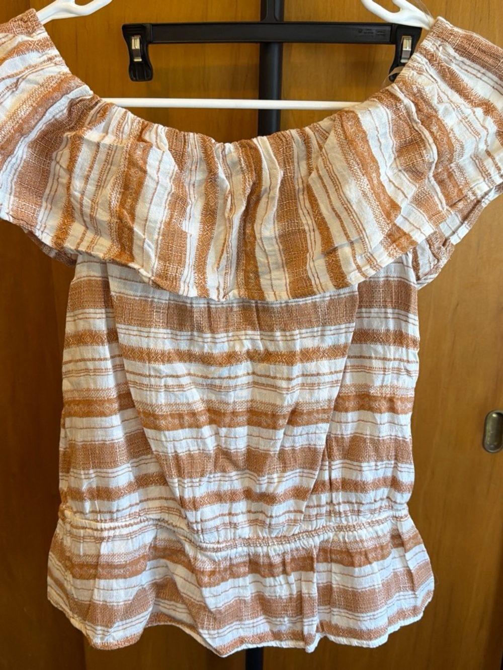 Wrangler Reto and White Striped Off-Shoulder Ruffle Blouse - Picture 2 of 4